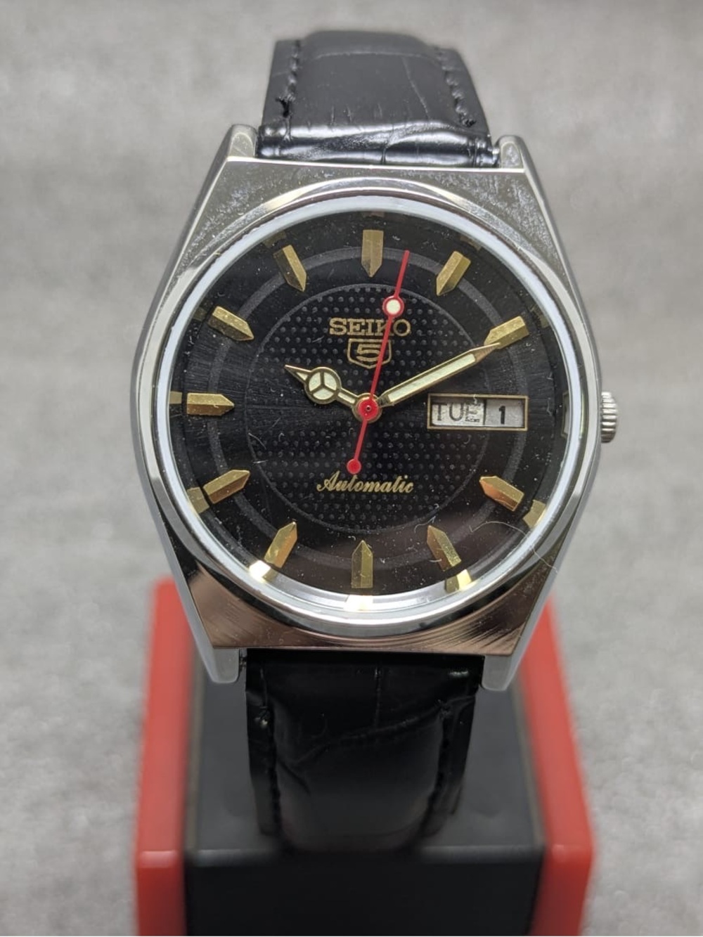 Vintage Seiko 5 Automatic 6309-5820 | Black & Gold Dial